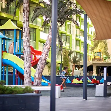 Aquamarin 2bd N Pools *