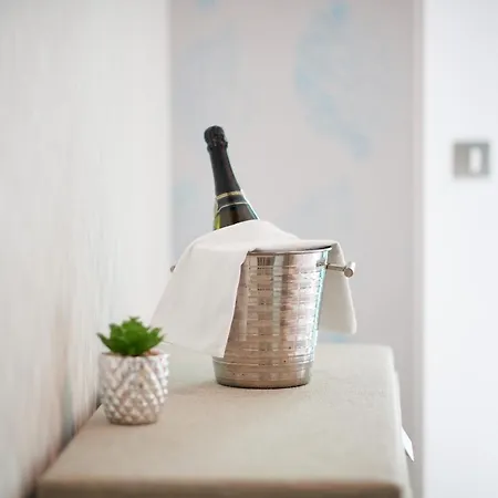 Aquamarin 2bd N Pools Нэводари