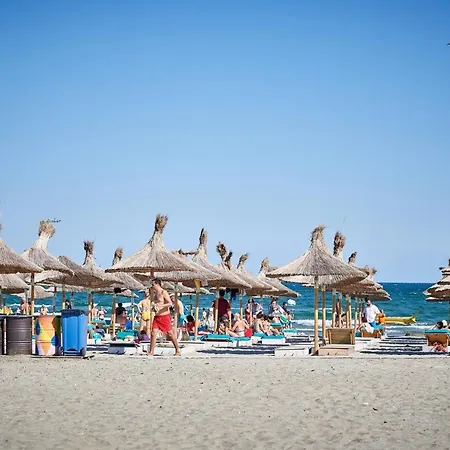 Aquamarin 2bd N Pools Апартаменты *