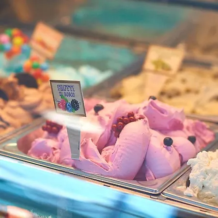 Апартаменты Aquamarin 2bd N Pools *