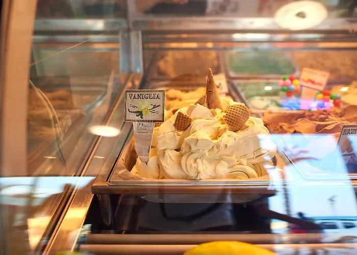 アパート Aquamarin 2bd N Pools ナボダリ