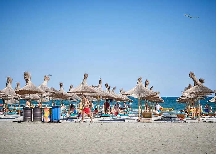 Aquamarin 2bd N Pools アパート *