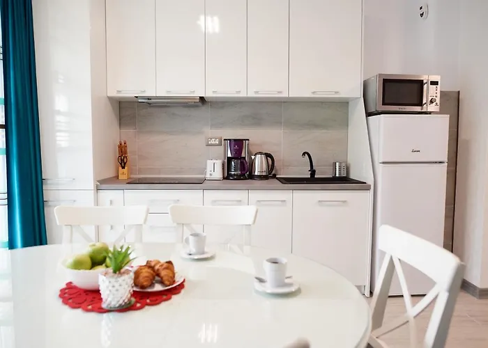 Aquamarin 2bd N Pools アパート *