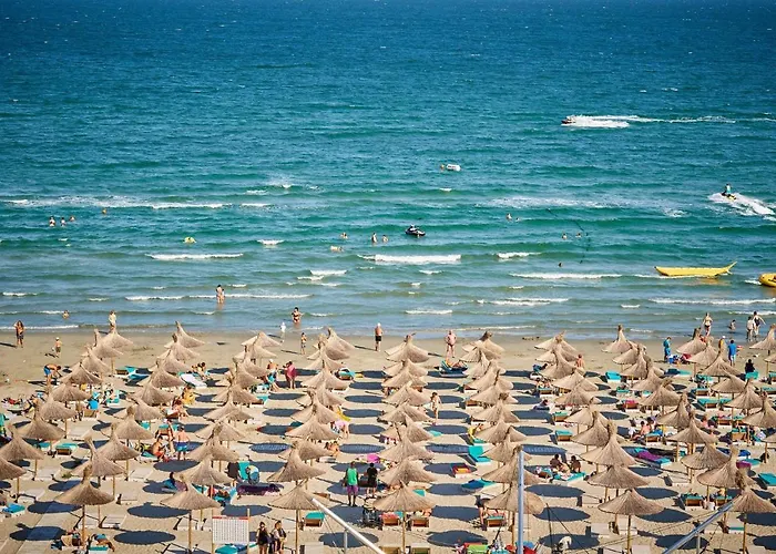 アパート Aquamarin 2bd N Pools ナボダリ