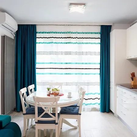 Aquamarin 2bd N Pools * Năvodari