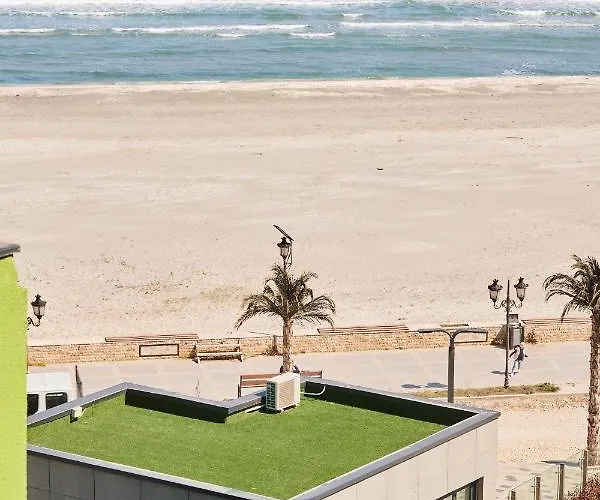 아파트 Aquamarin 2bd N Pools *